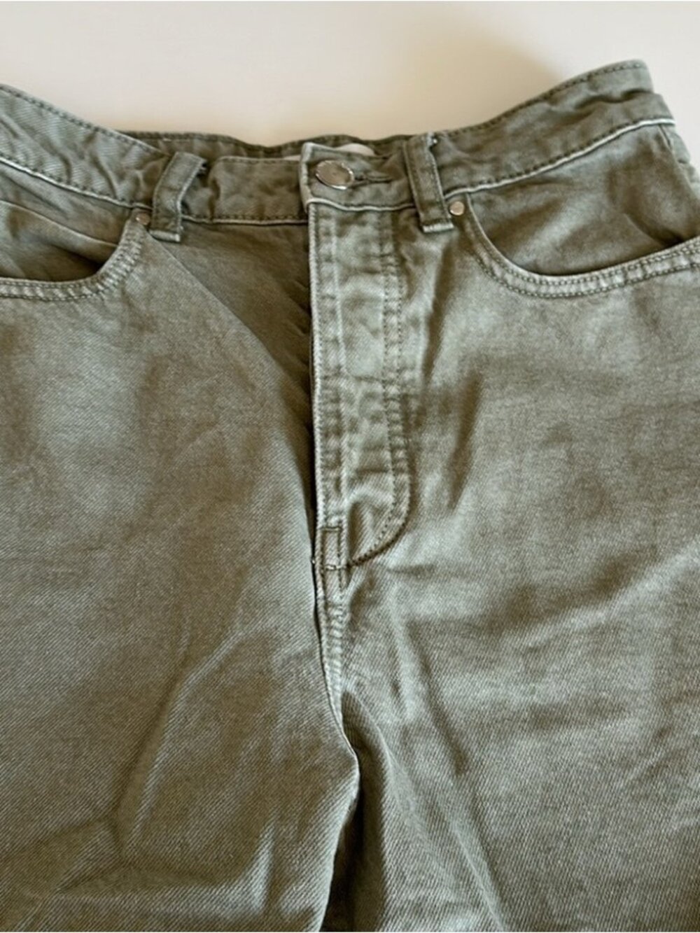 Women’s High Waisted Shorts - Picture 2 of 3